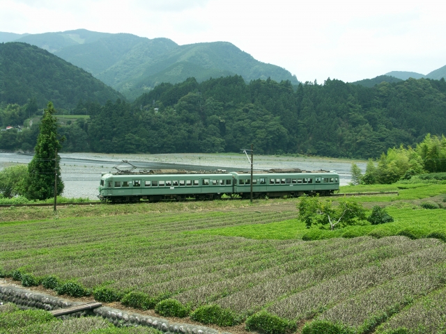 d0e6d54b860bacae94c0d91486a6c897_s